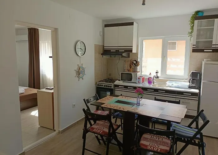 Casa A Vendégház Észak-Eforie